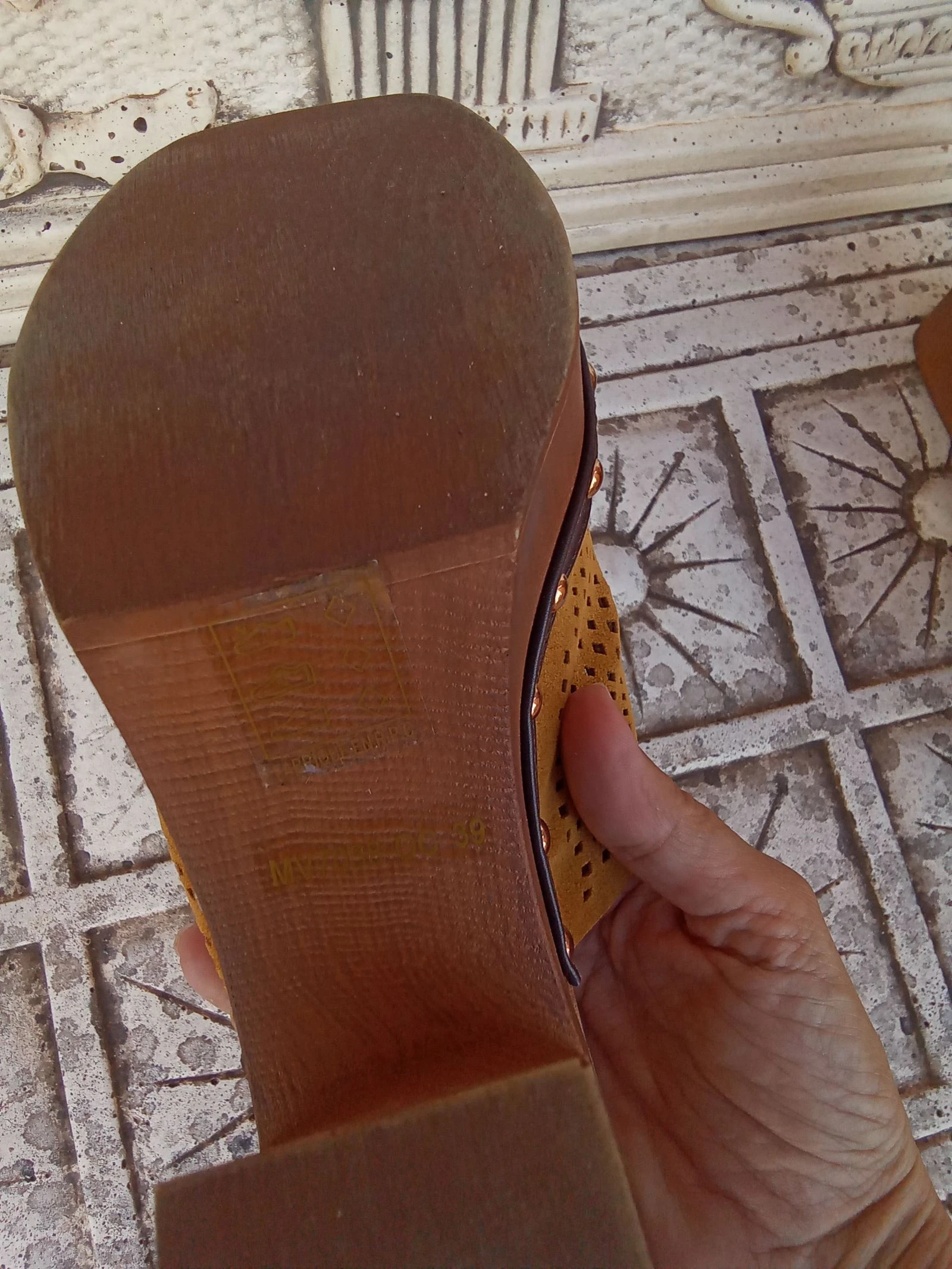 Platform clogs 70s style – photo 16